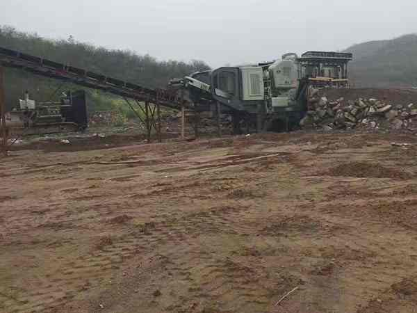 小型大型轮胎式移动破碎站电压