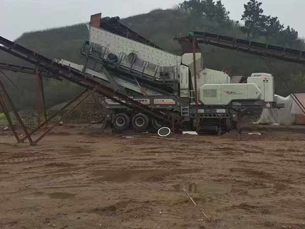 福建履带移动破碎站视频