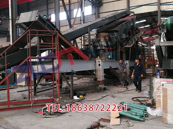 湖北轮胎式移动破碎站组合