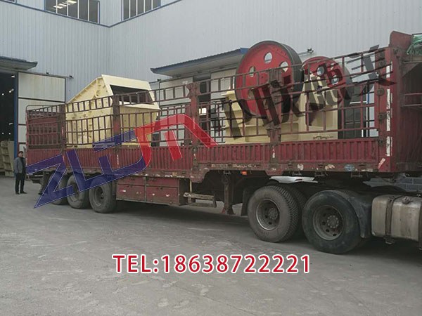 云南轮胎式移动破碎机站