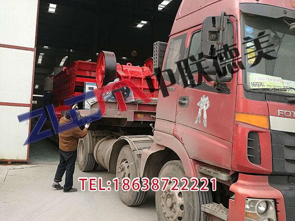 内蒙古轮式移动破碎站图片价格表