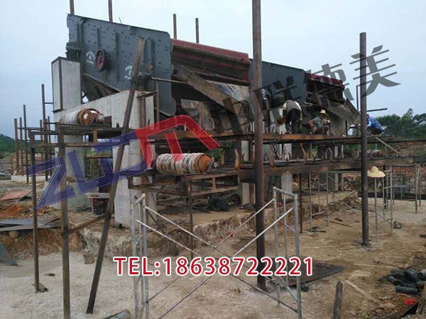 辽宁斗式移动破碎站机械设备