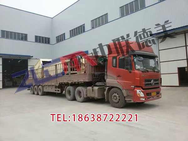 广西颚式移动破碎机工作现场